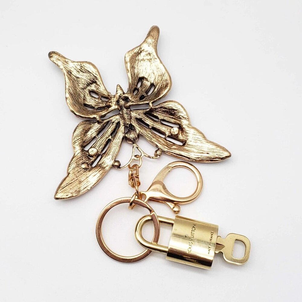 Authentic Louis Vuitton Lock & Key with unbranded Butterfly Bagcharm - Picture 8 of 9
